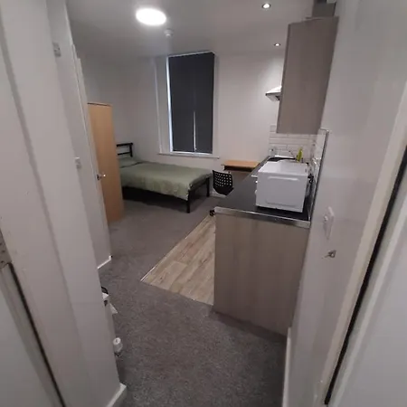 Exclusive Self-contained Flat In 아파트