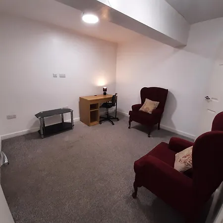 Exclusive Self-contained Flat In Daire Middlesbrough