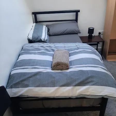 Exclusive Self-contained Flat In 아파트