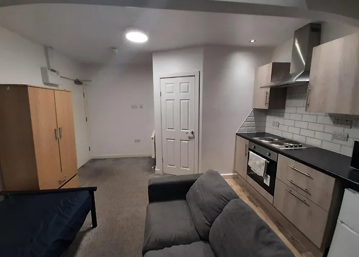 Apartment Exclusive Self-contained Flat In